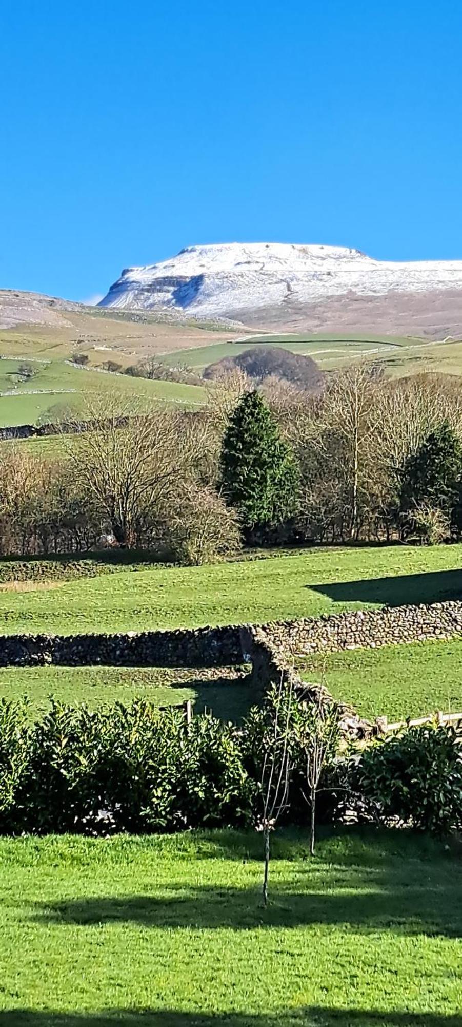 Robins Nest Apartment Ingleton  Bagian luar foto